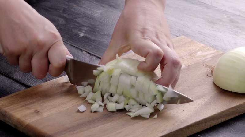 Нарезаем овощи правильно: 5 профессиональных советов для кухни
