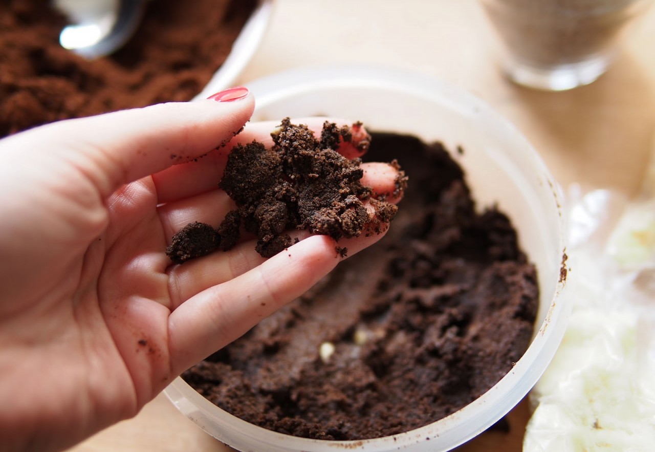 Собираем всю зиму 3 кухонных отхода, которые улучшат почву без компоста