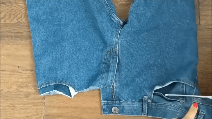Стильная переделка старых джинсов