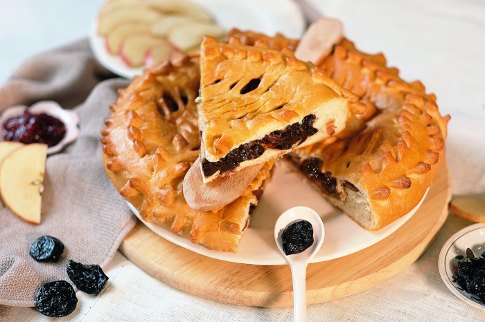 А вам нравятся пироги с черносливом? Фото: academfood.ru.