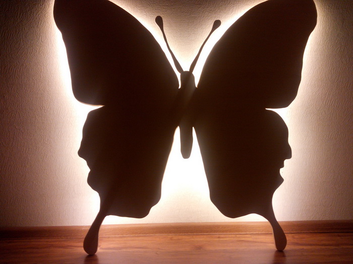 Большая бабочка из фанеры, с подсветкой, своими руками