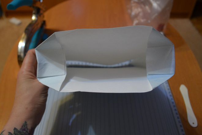 Как сделать бумажный пакет своими руками?