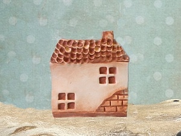 Создание керамической салфетницы Старый домик