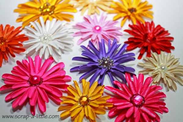 Цветы из бумаги своими руками с помощью дыроколов для скрапбукинга