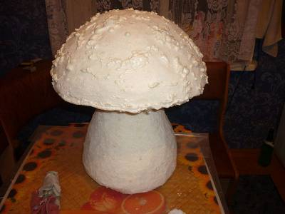 Как сделать грибочки из пенопласта и монтажной пены