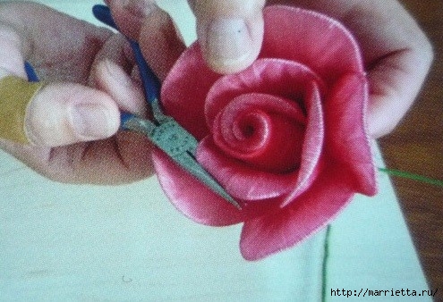 Розы из капрона. Красивые идеи и мастер-класс