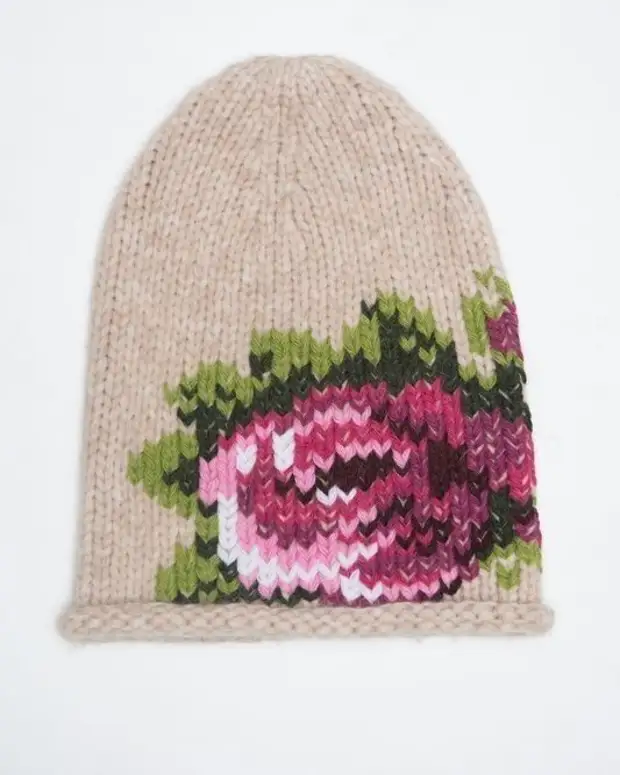 Необыкновенно нежные и жeнственные шапочки с цветами