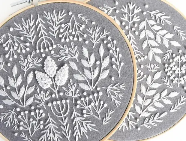 Ботаническая орнаментальная вышивка, похожая на гравюры: рукодельный instagram недели