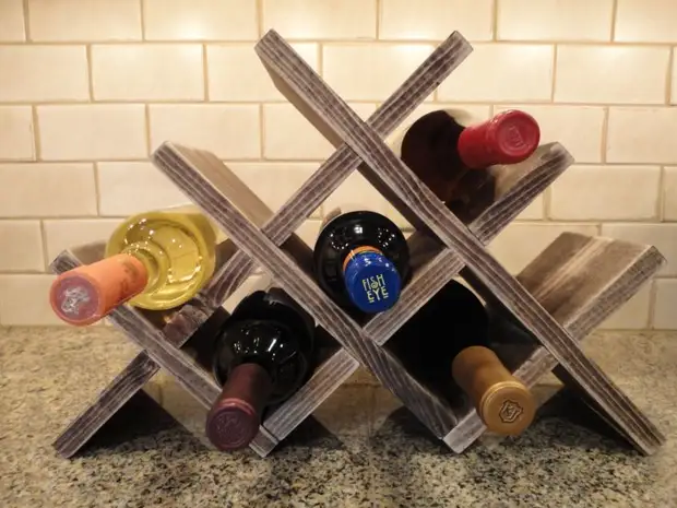 Удобная и функциональная переносная стойка для вина своими руками