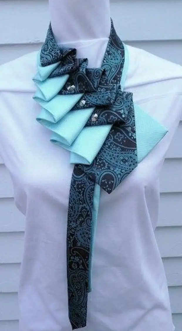 Оригинальное преображение мужских галстуков