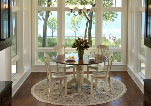 http://strport.ru/sites/default/files/resize/1380659542_traditional-dining-room_22-500x352.jpg