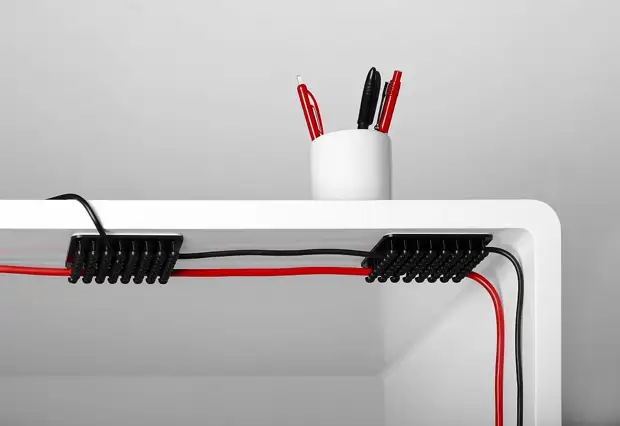Как декорировать провода от компьютера и других устройств: лучшие идеи