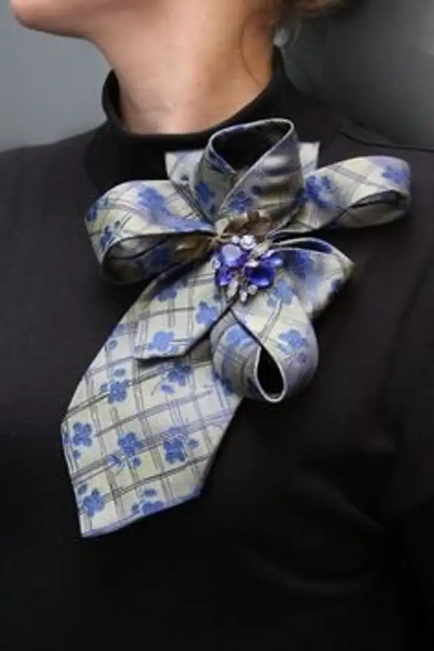 Оригинальное преображение мужских галстуков