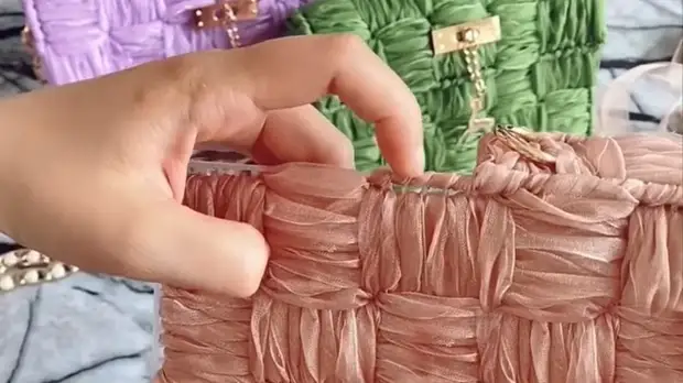 Удивительно элегантная и простая техника создания шикарных сумок
