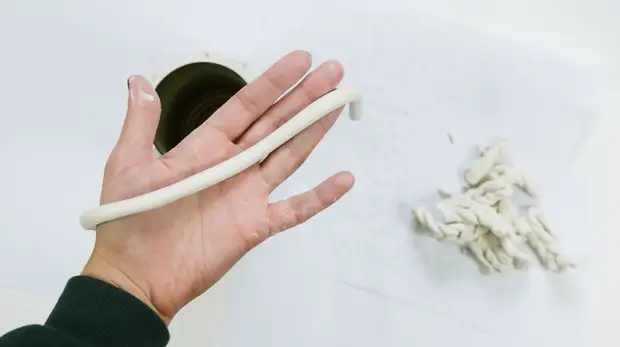 Косички из полимерной глины: декор горшка или подсвечника