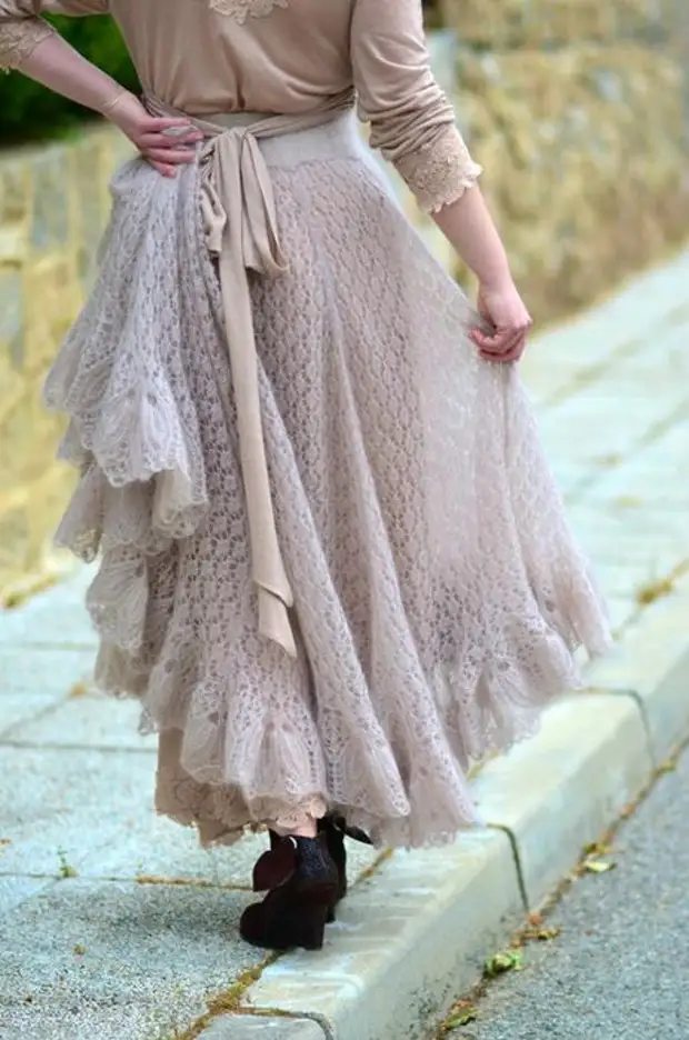 Очень элегантные идеи: мохеровые платья и юбки платочной вязкой