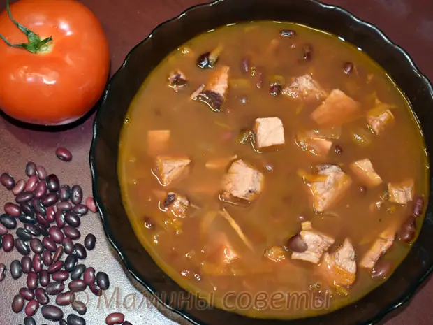 Фасолевый суп со свининой - просто и вкусно!