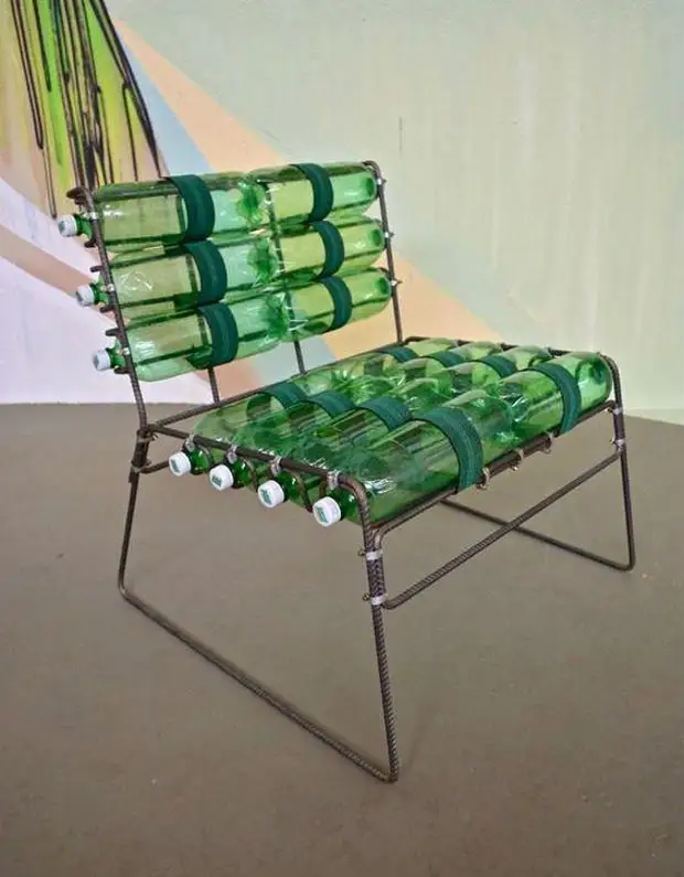 Дачная мебель из пластиковых бутылок: антикризисный дизайн