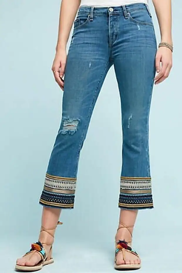 Вышедшие из моды джинсы рукодельница может превратить в супер модную вещь! Идея для вдохновения!