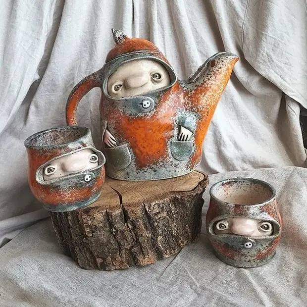 Будоражащая воображение керамика мастерицы из Уфы (сложно поверить, что это - чайники и вазы)
