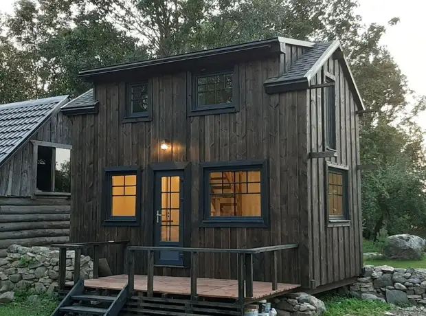 Микро-домик, построенный супругами из Эстонии своими руками — всего 300 часов работы и 12 000 евро