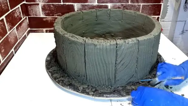 Секрет создания цементного кашпо «Бочонок»