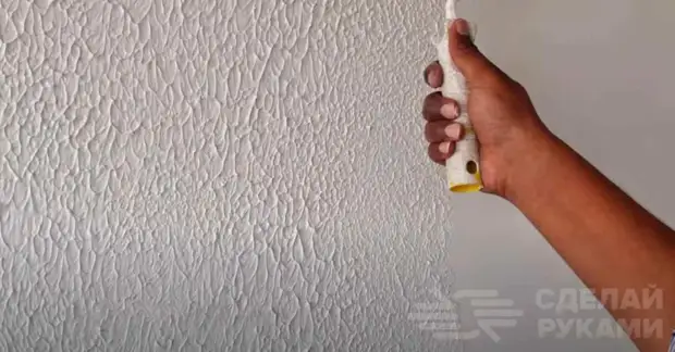 Интересный способ декорирования поверхности стены