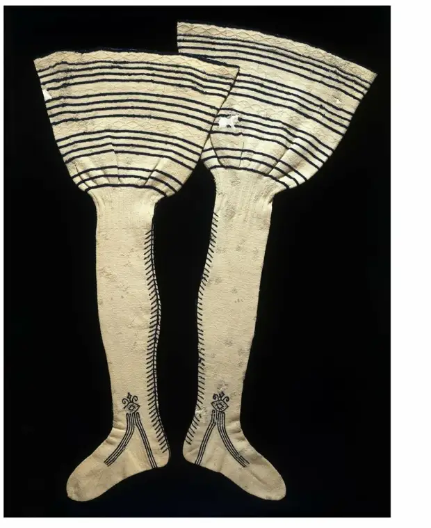 Рукоделие из глубины веков, сколько лет вязаному носку и что вязала Дева Мария